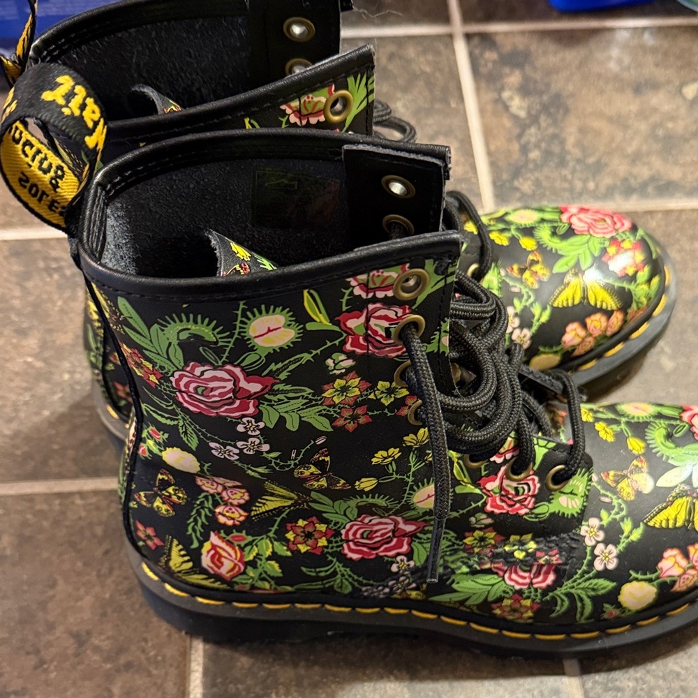 Doc marten boots. 8 hole. Bugs and flowers. Barely worn